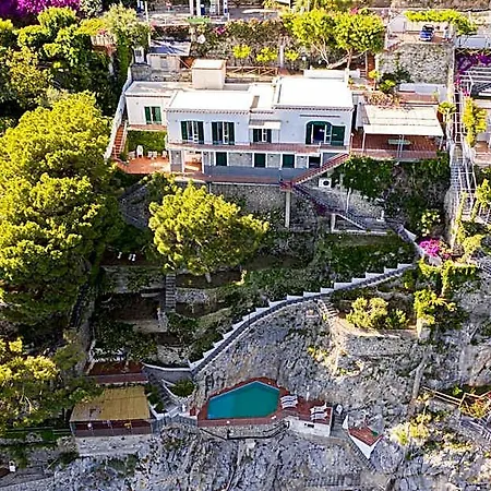 Eris: A Picco Sul Mare Con Piscina E Amalfi