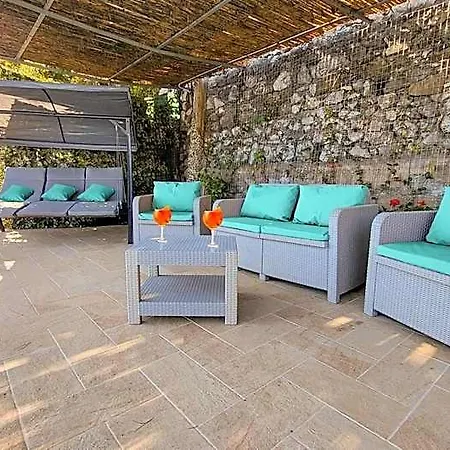 Eris: A Picco Sul Mare Con Piscina E 5* Amalfi